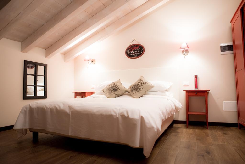 Casa Rosa Bed & Breakfast San Giuliano Milanese Room photo