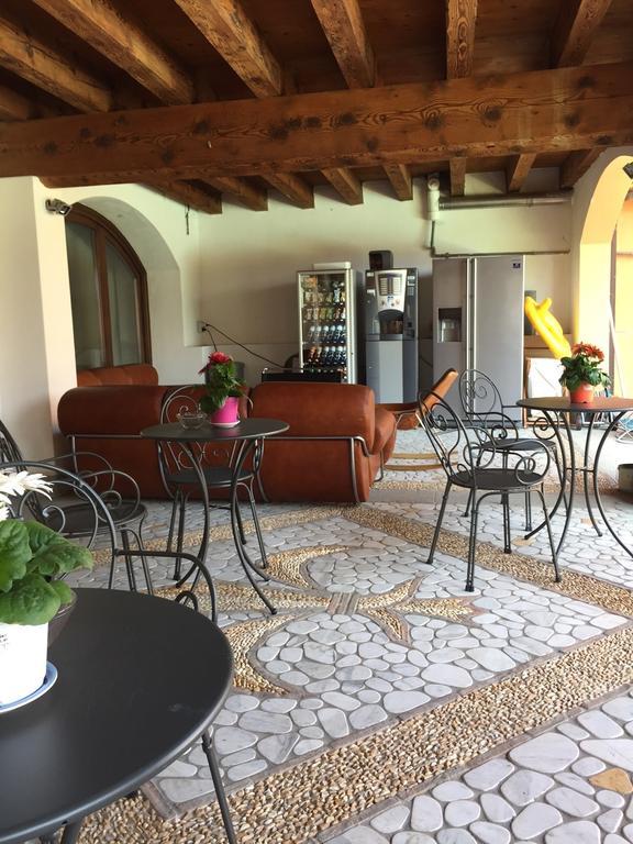 Casa Rosa Bed & Breakfast San Giuliano Milanese Exterior photo