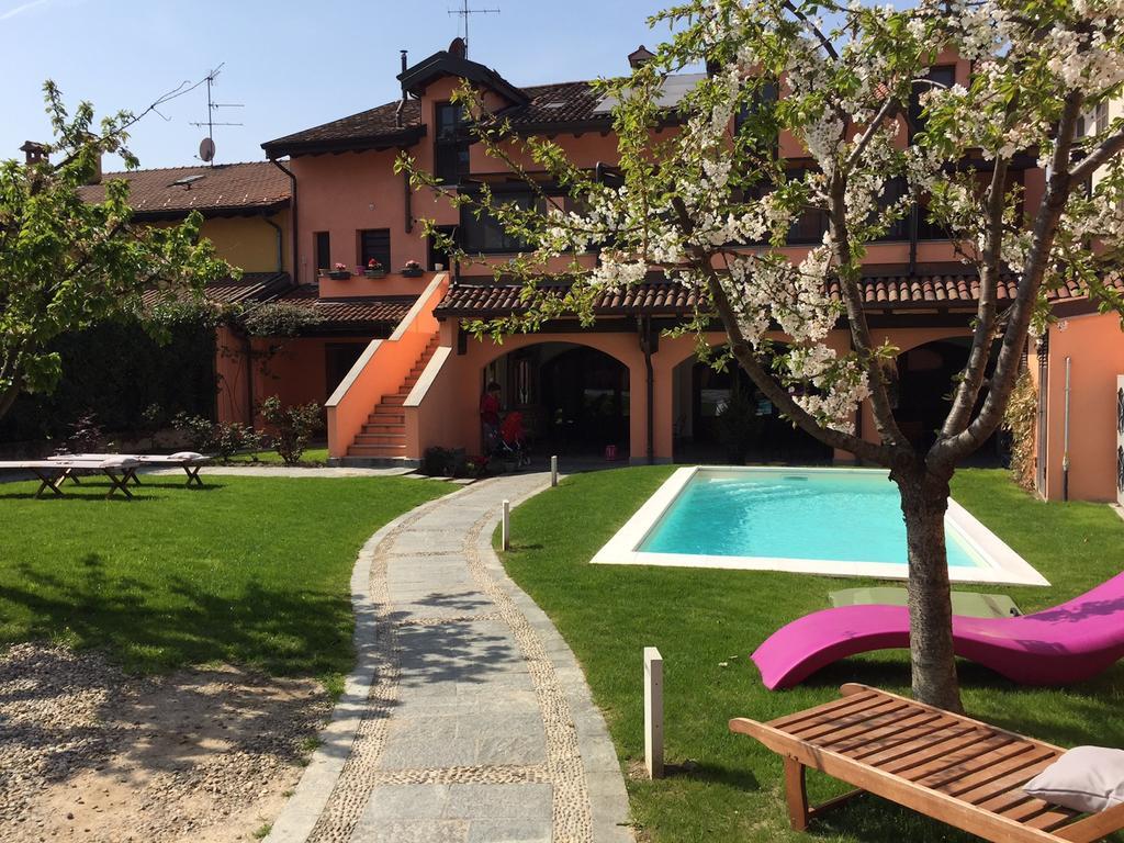 Casa Rosa Bed & Breakfast San Giuliano Milanese Exterior photo